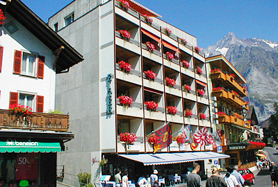 �A�C�K�[�i�O�����f�������g�j